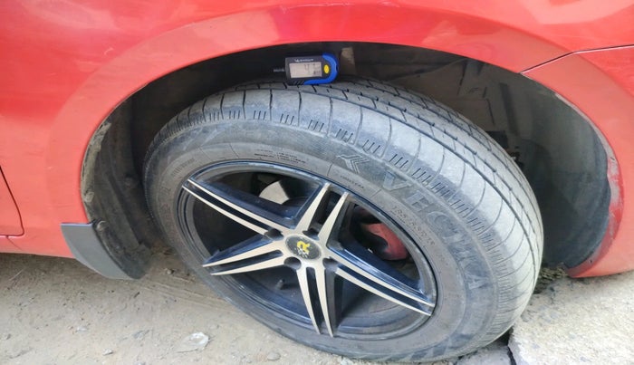 2017 Maruti Swift VDI, Diesel, Manual, 1,05,917 km, tyre