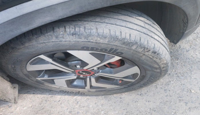 2023 KIA SONET GTX PLUS 1.0 TURBO PETROL DCT, Petrol, Automatic, 21,050 km, tyre