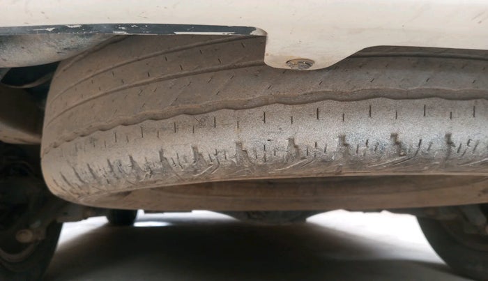 2017 Mahindra Scorpio S6 PLUS, Diesel, Manual, 1,83,007 km, tyre