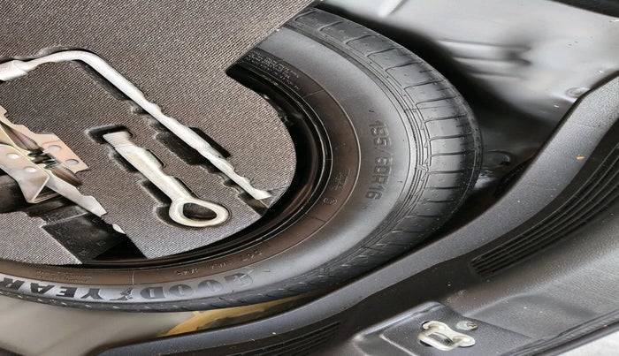 2021 Honda WR-V 1.2L I-VTEC VX MT, Petrol, Manual, 25,374 km, tyre