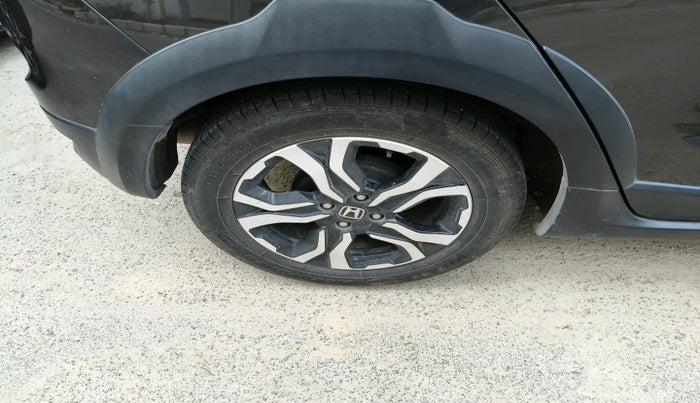 2021 Honda WR-V 1.2L I-VTEC VX MT, Petrol, Manual, 25,374 km, tyre