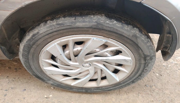 2018 Maruti IGNIS SIGMA 1.2, Petrol, Manual, 87,407 km, tyre