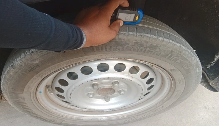 2017 Maruti Vitara Brezza LDI (O), Diesel, Manual, 2,48,033 km, tyre