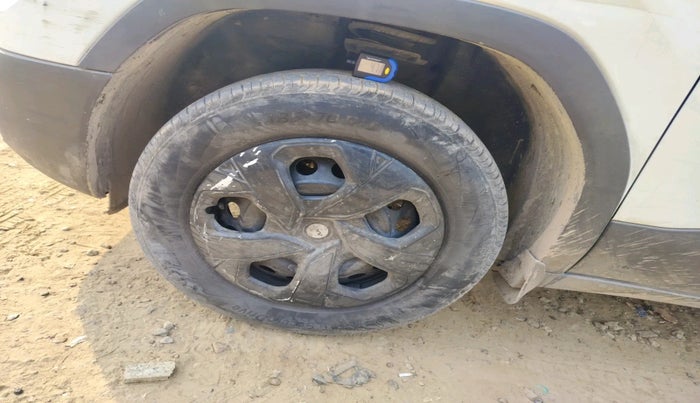 2023 Tata PUNCH Accomplished Plus, Petrol, Manual, 45,244 km, tyre