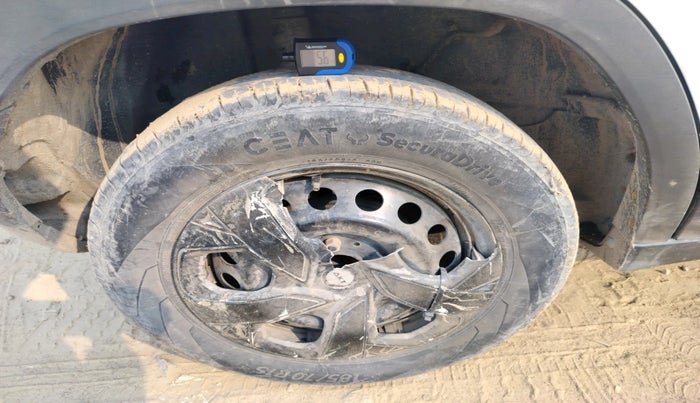 2023 Tata PUNCH Accomplished Plus, Petrol, Manual, 45,244 km, tyre