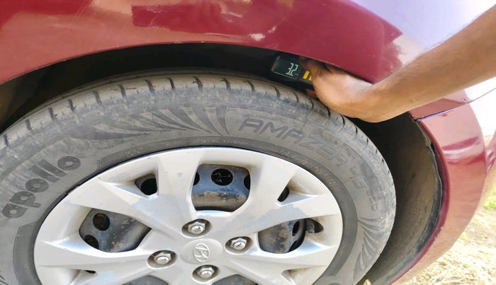 2013 Hyundai Grand i10 SPORTZ 1.1 CRDI, Diesel, Manual, 1,07,509 km, tyre