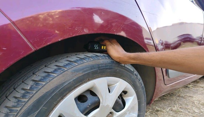 2013 Hyundai Grand i10 SPORTZ 1.1 CRDI, Diesel, Manual, 1,07,509 km, tyre