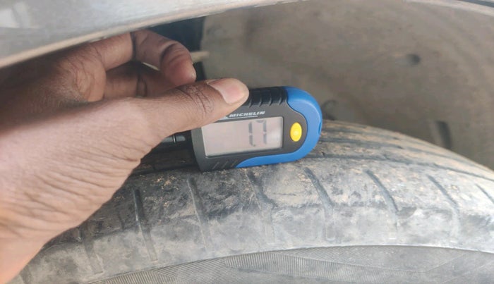 2021 Maruti Swift ZXI, Petrol, Manual, 53,301 km, tyre