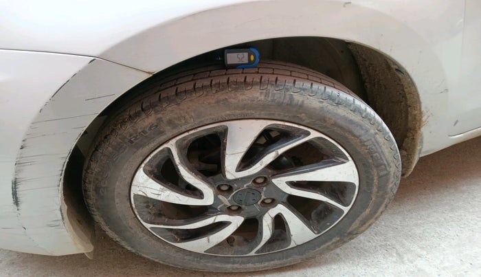 2018 Maruti Swift VXI, Petrol, Manual, 1,36,830 km, tyre