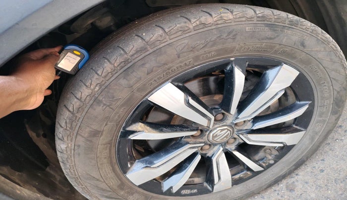 2020 MG HECTOR SHARP 1.5 DCT PETROL, Petrol, Automatic, 1,23,069 km, tyre