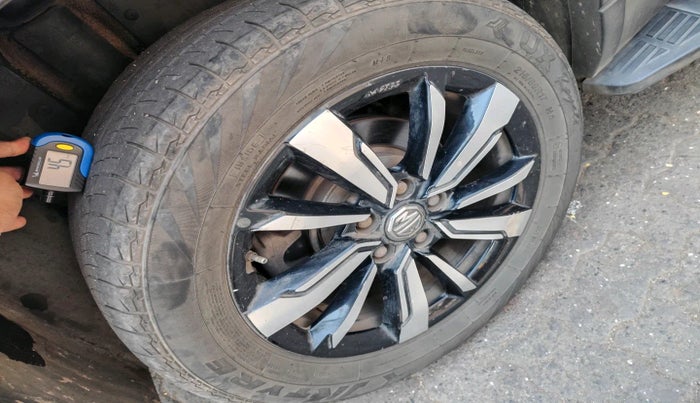 2020 MG HECTOR SHARP 1.5 DCT PETROL, Petrol, Automatic, 1,23,069 km, tyre