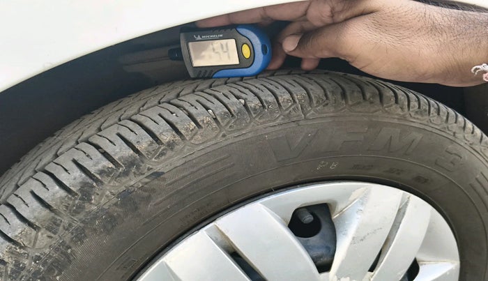 2017 Maruti Alto 800 LXI, Petrol, Manual, 50,082 km, tyre