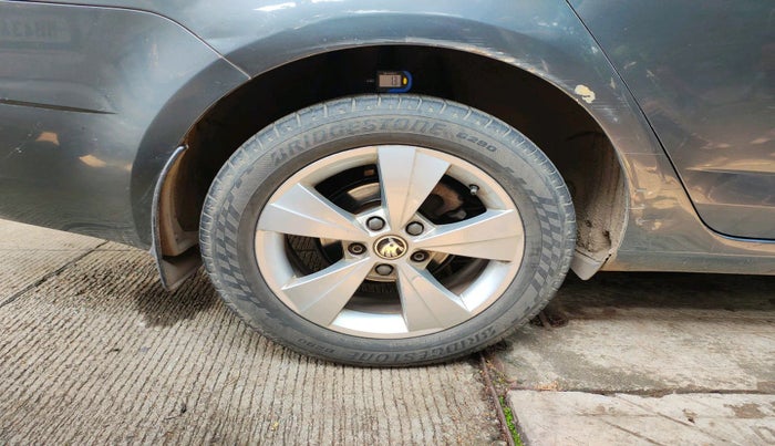 2019 Skoda Octavia 2.0 TDI CR AMBITION, Diesel, Manual, 1,26,549 km, tyre