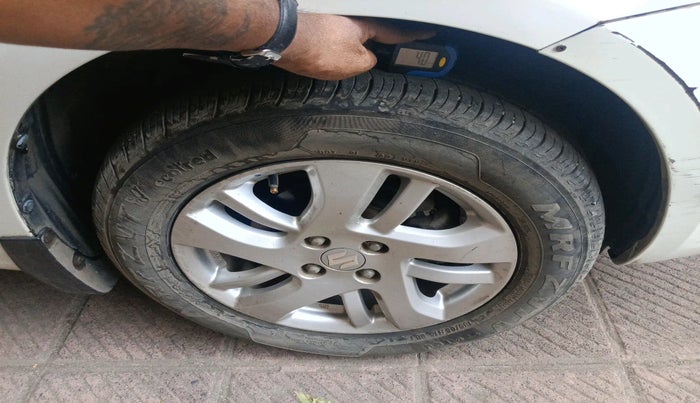 2013 Maruti Swift Dzire ZDI, Diesel, Manual, 94,246 km, tyre