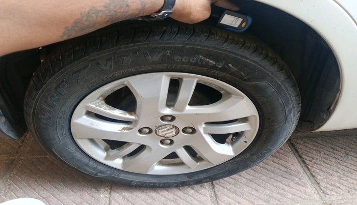 2013 Maruti Swift Dzire ZDI, Diesel, Manual, 94,246 km, tyre