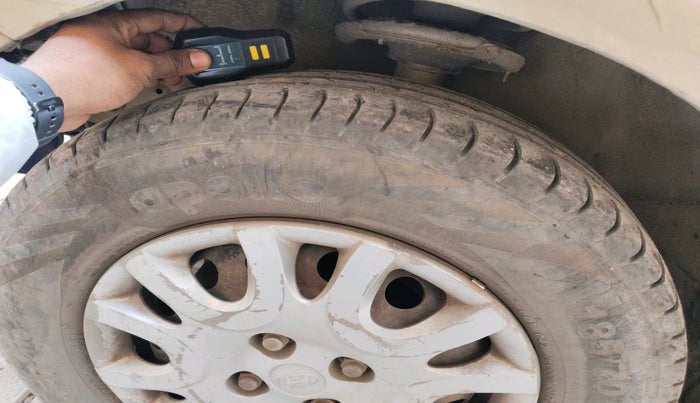 2011 Hyundai i20 MAGNA 1.2, Petrol, Manual, 1,44,531 km, tyre