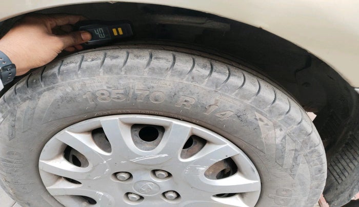 2011 Hyundai i20 MAGNA 1.2, Petrol, Manual, 1,44,531 km, tyre