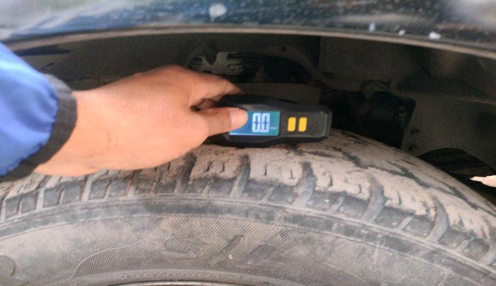 2017 Mahindra Scorpio S4 PLUS 1.99 INTELLI-HYBRID, Diesel, Manual, 66,890 km, tyre