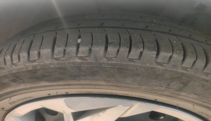 2020 Hyundai NEW I20 MAGNA 1.5 MT, Diesel, Manual, 87,048 km, tyre