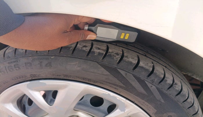 2017 Hyundai Grand i10 SPORTZ U2 1.2 CRDI, Diesel, Manual, 52,475 km, tyre