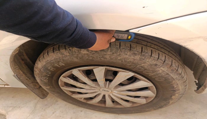 2015 Toyota Etios Liva G, Petrol, Manual, 40,553 km, tyre