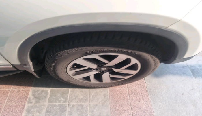 2021 Tata Harrier XZA PLUS 2.0L, Diesel, Automatic, 50,230 km, tyre