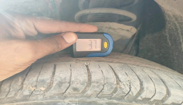 2022 Volkswagen VIRTUS TOPLINE TSI 1.0 MT, Petrol, Manual, 61,313 km, tyre