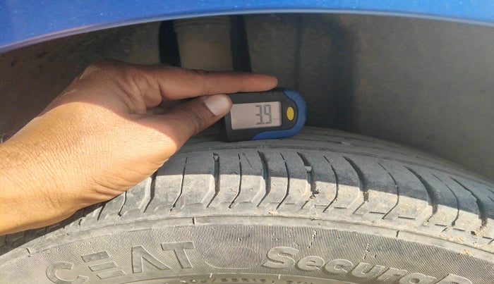 2022 Volkswagen VIRTUS TOPLINE TSI 1.0 MT, Petrol, Manual, 61,313 km, tyre