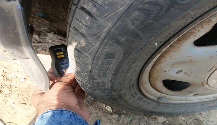 2011 Chevrolet Beat LT OPT PETROL, Petrol, Manual, 1,12,365 km, tyre