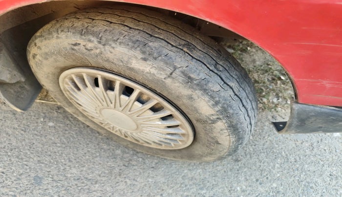 2011 Maruti Eeco 5 STR WITH A/C+HTR, Petrol, Manual, 1,23,530 km, tyre