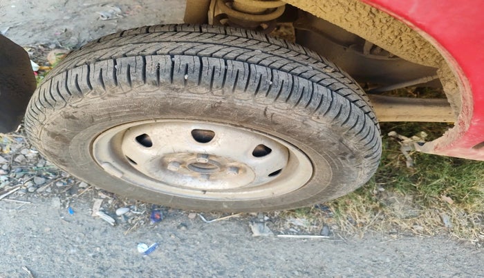 2011 Maruti Eeco 5 STR WITH A/C+HTR, Petrol, Manual, 1,23,530 km, tyre