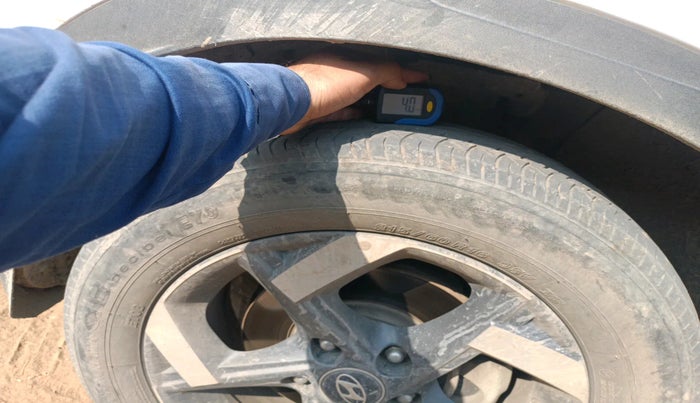 2021 Hyundai VENUE SX 1.5 CRDI, Diesel, Manual, 1,19,986 km, tyre