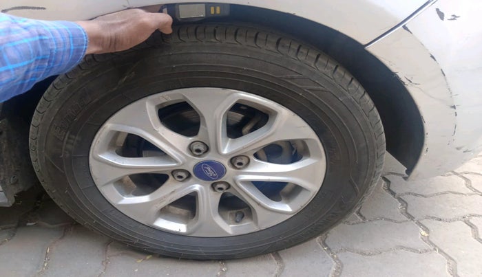 2016 Ford Figo Aspire TITANIUM1.5 DIESEL, Diesel, Manual, 2,31,673 km, tyre