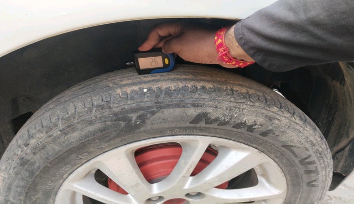 2011 Maruti Swift ZDI, Diesel, Manual, 1,21,390 km, tyre