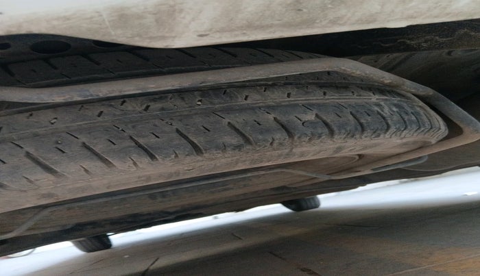 2019 Maruti Ertiga ZDI 1.5, Diesel, Manual, 1,07,566 km, tyre