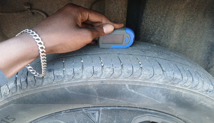 2022 Tata PUNCH ADVENTURE MT, Petrol, Manual, 57,498 km, tyre