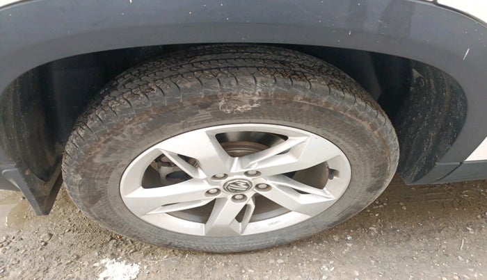 2020 MG HECTOR SUPER 2.0 DIESEL, Diesel, Manual, 54,260 km, tyre