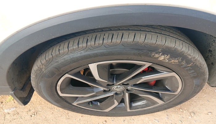 2022 MG ASTOR SHARP 1.3 TURBO AT, Petrol, Automatic, 26,044 km, tyre