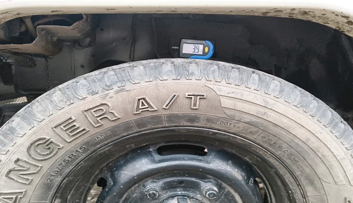 2011 Mahindra Bolero SLX BS IV, Diesel, Manual, 1,95,066 km, tyre