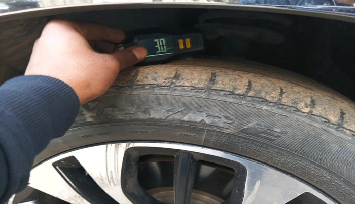 2021 MG HECTOR SHARP 2.0 DIESEL, Diesel, Manual, 76,232 km, tyre