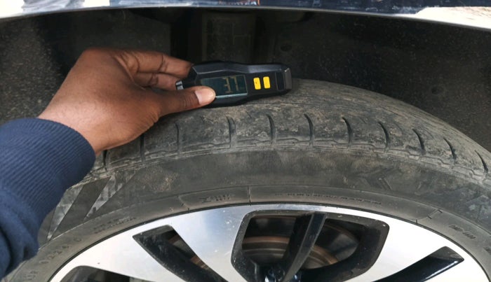 2021 MG HECTOR SHARP 2.0 DIESEL, Diesel, Manual, 76,232 km, tyre