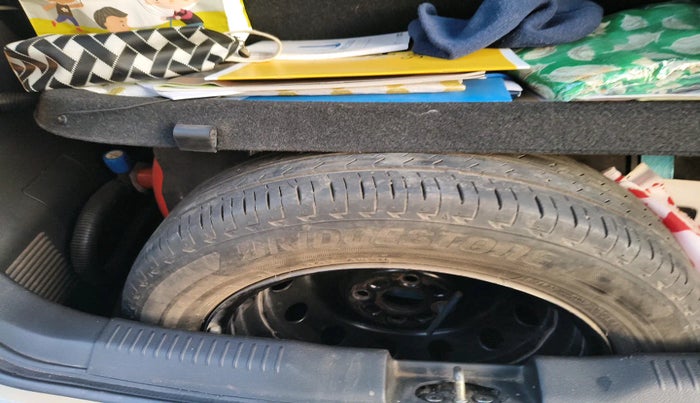 2018 Maruti IGNIS DELTA 1.2, Petrol, Manual, 84,286 km, tyre