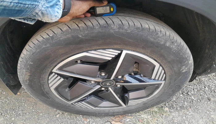 2024 Tata NEXON Creative Plus 1.2 iCNG, Petrol, Manual, 18,201 km, tyre