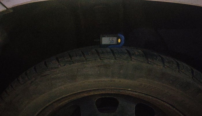 2016 Nissan Terrano XE (D), Diesel, Manual, 1,19,808 km, tyre