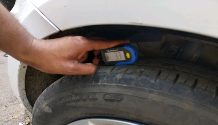 2023 Maruti Swift VXI, Petrol, Manual, 19,550 km, tyre