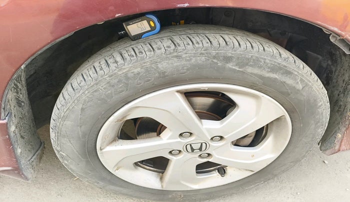 2014 Honda City 1.5L I-VTEC V MT, Petrol, Manual, 1,19,873 km, tyre