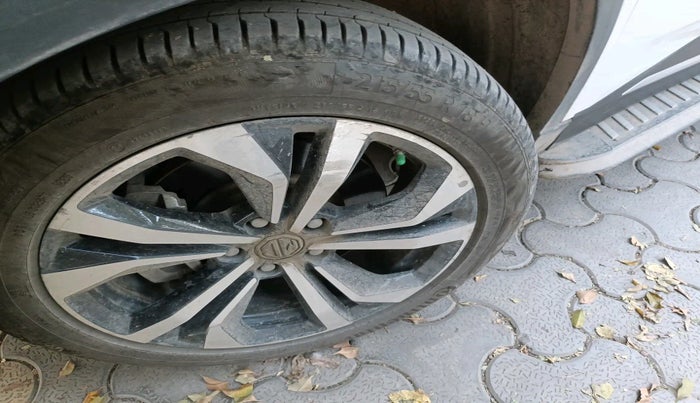 2023 MG HECTOR SHARP PRO 2.0 TURBO DIESEL, Diesel, Manual, 80,889 km, tyre