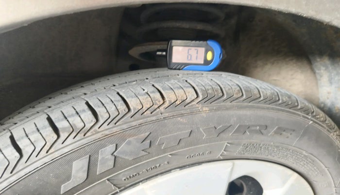 2014 Maruti Ritz VXI, Petrol, Manual, 61,543 km, tyre