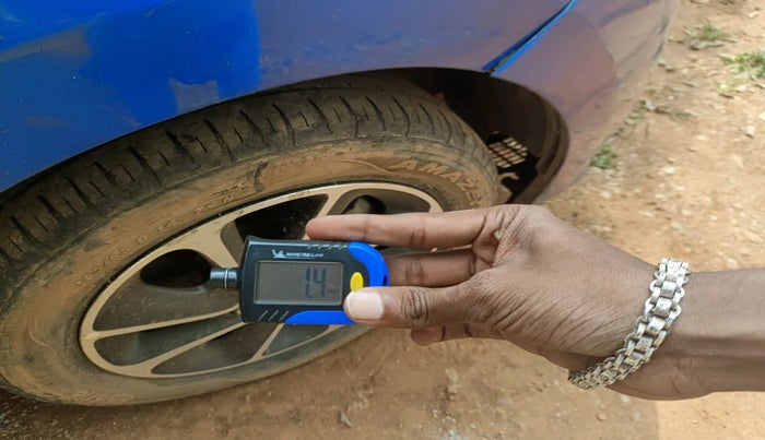 2018 Hyundai Grand i10 SPORTZ AT 1.2 KAPPA VTVT, Petrol, Automatic, 34,193 km, tyre