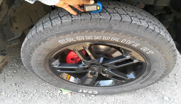 2022 Mahindra Thar LX D AT 4WD HT, Diesel, Automatic, 55,780 km, tyre